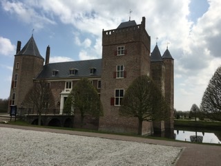 Sommenkamp op kasteel Assemburg