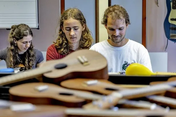 Muziekdocent van het Jaar: John Burger!